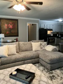 D’Redbud Manor - Image 2