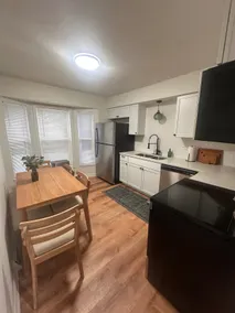 Charming 4 bedroom home near entertainment hub - Image 2