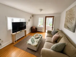 The yellow apartment. - Image 3