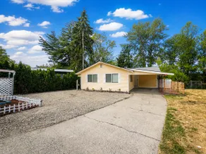 3BR home by Valley Med, Airport & Seattle/Bellevue - Image 2