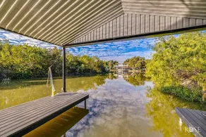 Hideaway At The Lake - Image 3