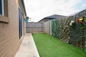 Modern 4BR Family Home | EV Charger & Parking - Image 4