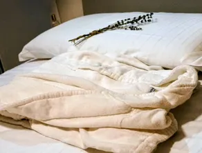The charm of sleeping in a farmhouse: the granary - Image 3