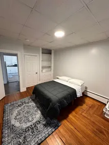 2 bedroom 1 bath unit - Image 5