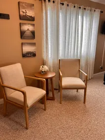 4 bed, 2 bath Close to Caves/Starlink WiFi - Image 2