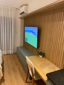 Entire studio in a high-end building - Image 4