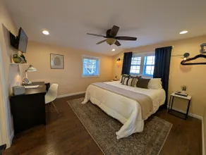 Cozy Loft Getaway - Image 2