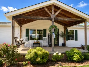 “Hatfield Homestead” Blue Ridge Mountain Retreat - Image 3