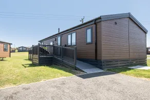 Atlantic Breeze Luxury Lodge sleep 6 - Image 5
