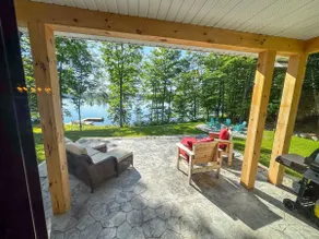Lakeside Luxury Cottage | Private Waterfront - Image 3