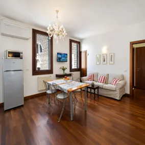 Palazzo San Lorenzo - Image 2