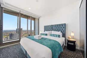 Panoramic City Views 62nd floor +ParkingAmenities - Image 3