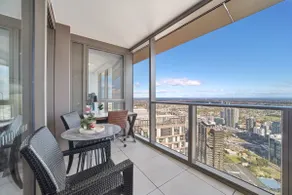 Panoramic City Views 62nd floor +ParkingAmenities - Image 2