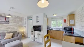 19 Strawberry Hill, Tolroy Manor - Image 4
