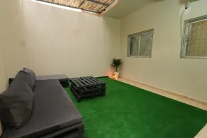 Cozy 2BR & Terrasse + Fast WiFi 100Mbps - Image 2