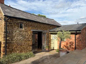 Guest House near Silverstone & Banbury with Pool - Image 2