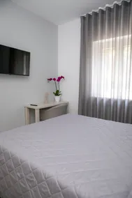 Crivi Apartment - Image 4