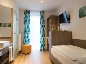 Wolfsburg Sandkamp Single Room - Image 2