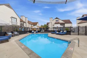 Modern Studio | Pool | Free Parking | Gym - Image 5