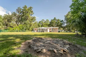 5 minutes from Three Sisters Springs 3 bed 2 bath - Image 2