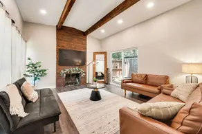 The Oak Grove Retreat • 3BR near Medical City, SMU - Image 2