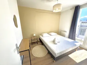Prestige Loft | 2 BR | Tram Near City Center - Image 3