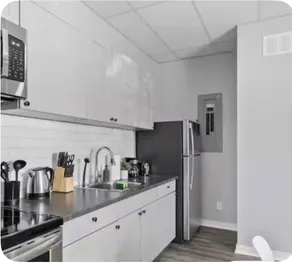 The Spacious Nest Exec. XL Studio Apt. W/Parking - Image 5