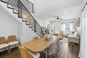 Long Beach House - Image 5