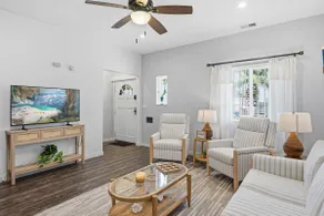Long Beach House - Image 2