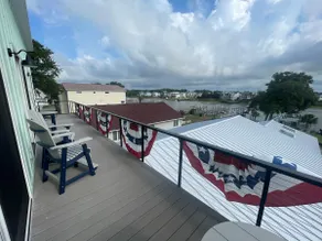 Salty Breezes - Image 5