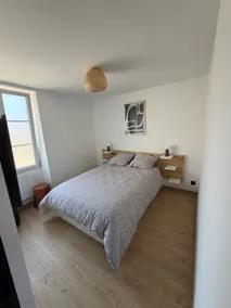 Cozy 45m² apartment with a beautiful courtyard - Image 2