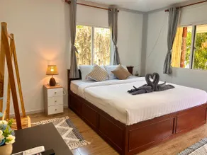 Jungle Nest • 3 min ZenBeach • 4K TV & Garden View - Image 5