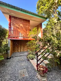 Jungle Nest • 3 min ZenBeach • 4K TV & Garden View - Image 3