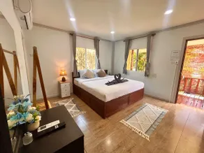 Jungle Nest • 3 min ZenBeach • 4K TV & Garden View - Image 2