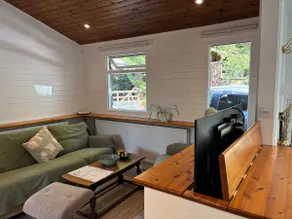 Enclosed Private Garden - Dog Friendly - Image 4