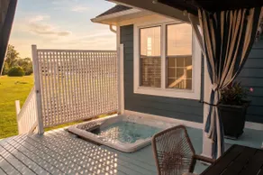 Lyons Creek Estate: Pool | Hot Tub | Home Theatre - Image 4