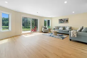 Chateau Lac Starrs - Image 3