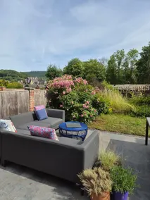 Llangollen 1-Bed Cottage Sleeps 2 with Parking - Image 2