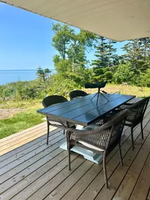The Fundy Cliff House - Image 2