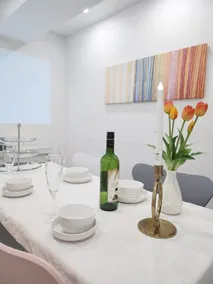 (Room 104) #TwinBeds #EmotionalAccommodation #BeamProjectorCinema #CookingAllowed - Image 3