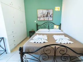 Irida Cozy Apartment - Image 4