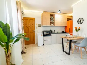 Irida Cozy Apartment - Image 3