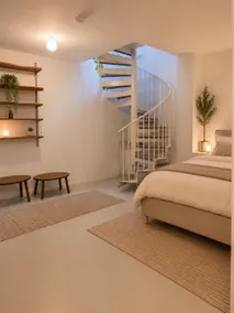 Luxurious 2-story apartment in the heart of Stockholm - Image 2