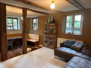 Living under a thatched roof - Image 2
