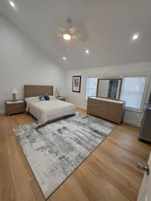 Amazing NEW - 2 Large Bedroom, 2.5 Baths, 3 Beds! - Image 3