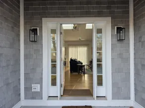 Amazing NEW - 2 Large Bedroom, 2.5 Baths, 3 Beds! - Image 5