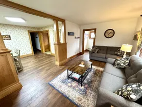 Charming 2-Bedroom House Close to Buffalo Airport - Image 5