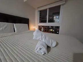 Luxury comfort / Queen bed and pool - Image 2