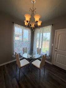 Newly Renovated Family Retreat - Image 4