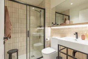 Superior Studio at Apartahotel Be Casa Barakaldo - Image 3